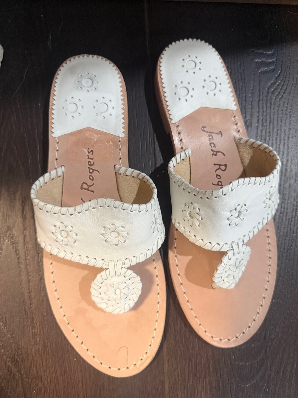 Jack Rogers White Leather Floral Medallion Thong Sandals
